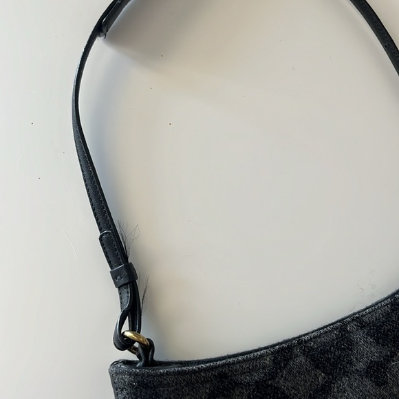 Authentic Coach Purse - Picture 3 of 4